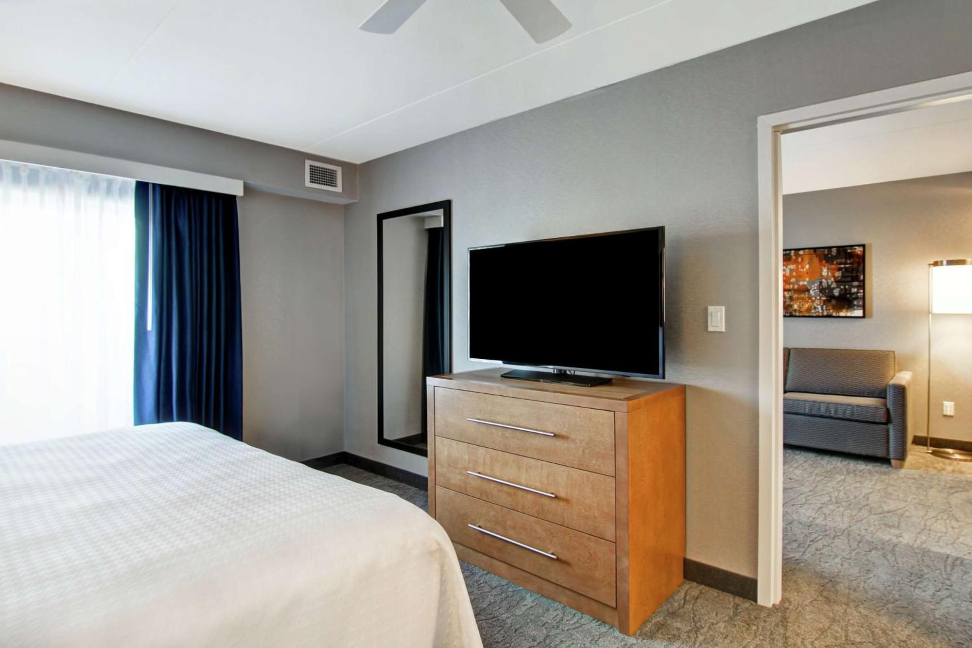 Homewood Suites By Hilton Ottawa Kanata Bagian luar foto