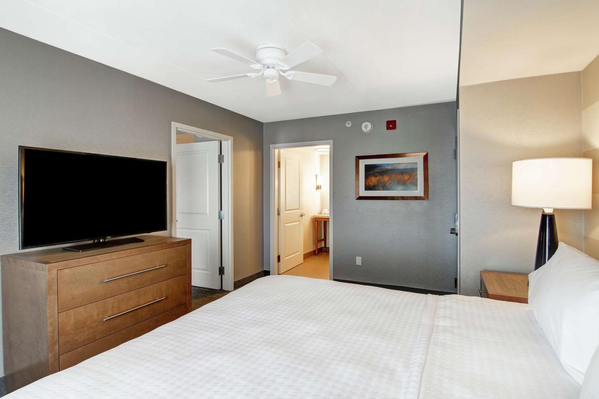 Homewood Suites By Hilton Ottawa Kanata Bagian luar foto